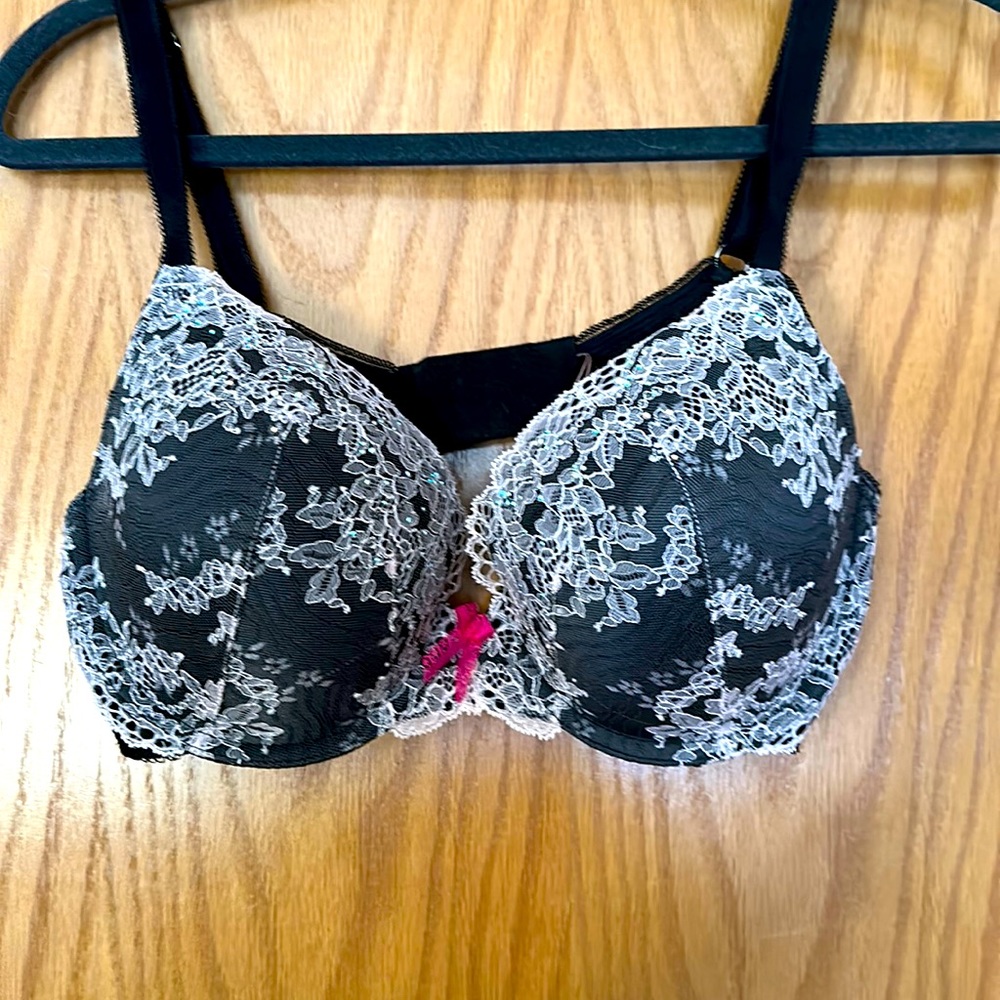 Victoria Secret bra 36D black with light pink lace and sparkles
